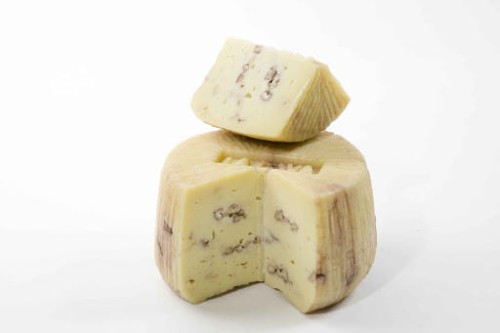 pecorino noci.jpg