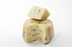Pecorino z orzechami włoskimi 180gr/210gr