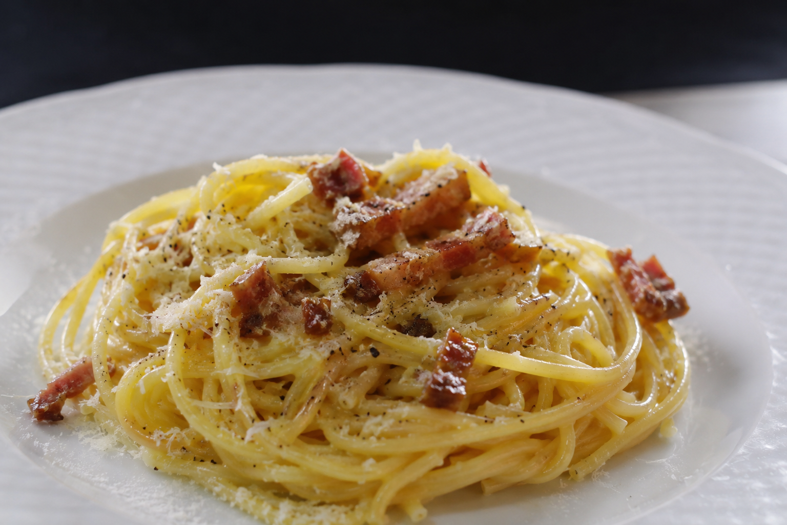 Prawdziwa Carbonara – proporcje, składniki i co kupić do carbonary?